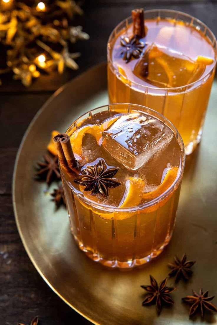 Spiced Maple Bourbon Fizz winter cocktail