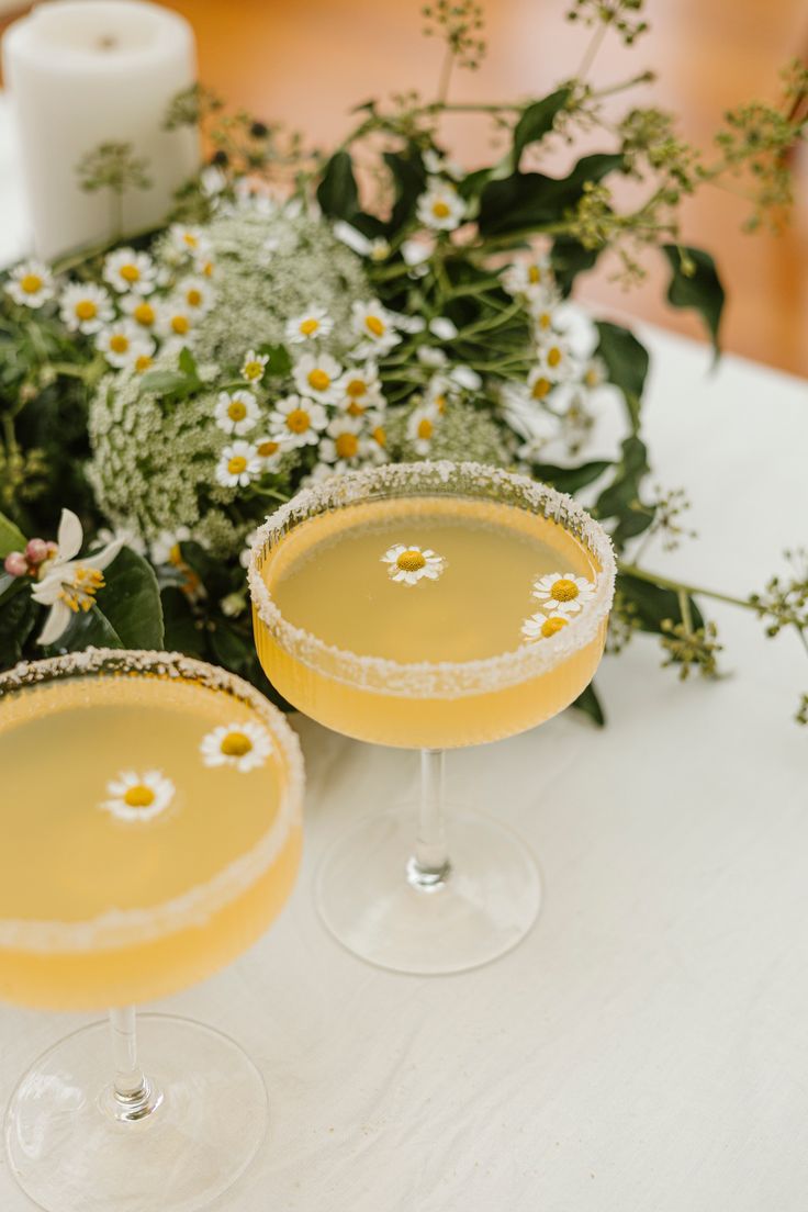 Outdoor spring event with a mobile cocktail bar